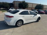 Used 2022 Toyota Corolla LE image 3