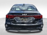 Used 2022 Kia Forte LXS image 4