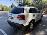 Used 2012 Kia Sorento LX w/ Convenience Pkg image 5