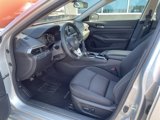 Used 2024 Nissan Altima 2.5 SV image 6