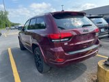 Used 2018 Jeep Grand Cherokee Altitude image 2