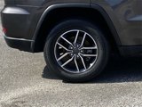Used 2021 Jeep Grand Cherokee Limited w/ Luxury Group II image 3
