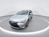 Used 2017 Toyota Camry SE image 4