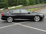 Used 2018 Honda Accord Touring image 2