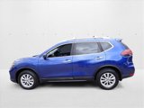Used 2020 Nissan Rogue SV image 2