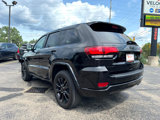 Used 2018 Jeep Grand Cherokee Altitude image 3