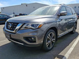 Used 2017 Nissan Pathfinder Platinum image 2