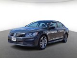 Used 2017 Volkswagen Passat 1.8T R-Line image 2