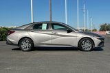 Used 2024 Hyundai Elantra SEL image 3