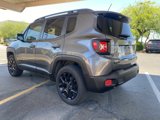Used 2016 Jeep Renegade Latitude image 2