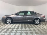 Used 2017 Toyota Camry LE image 4