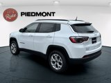 New 2025 Jeep Compass Latitude image 3
