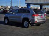 Used 2018 Jeep Grand Cherokee Laredo image 4