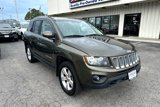 Used 2015 Jeep Compass Latitude image 4