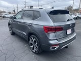Used 2022 Volkswagen Taos SEL image 5