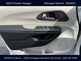 Used 2022 Chrysler Voyager LX image 2