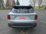 Used 2022 Kia Sorento S w/ Panoramic Sunroof Package image 5