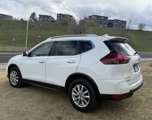 Used 2017 Nissan Rogue SV w/ SV Premium Package image 5