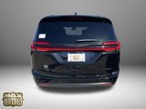 New 2024 Chrysler Pacifica Limited w/ S Appearance Package image 6
