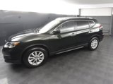 Used 2020 Nissan Rogue SV image 2