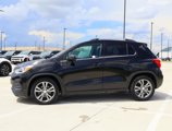 Used 2020 Chevrolet Trax LT w/ LT Convenience Package image 2