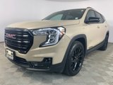 Used 2023 GMC Terrain SLT w/ Infotainment Package II image 3
