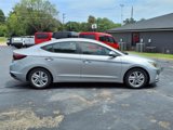 Used 2020 Hyundai Elantra SEL image 2