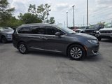 Used 2020 Chrysler Pacifica Touring-L Plus image 2