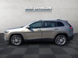 Used 2019 Jeep Cherokee Latitude w/ Popular Appearance Group image 4