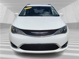 Used 2017 Chrysler Pacifica Touring-L image 4