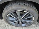 New 2025 INFINITI QX55 Essential image 3