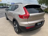 Certified 2024 Volvo XC40 B5 Core image 3