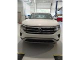 Used 2023 Volkswagen Atlas Cross Sport SE image 2