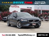 Used 2021 Volvo S60 T5 Momentum image 1