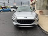 Used 2020 Ford Escape SE image 2