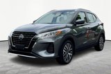 Used 2023 Nissan Kicks SV image 3