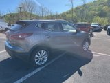 Used 2021 Nissan Rogue Sport SV image 3