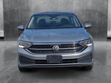 Used 2024 Volkswagen Jetta SE image 2