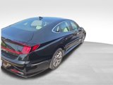 Used 2022 Hyundai Sonata SEL w/ Preferred Accessory Package image 3