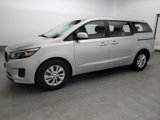 Used 2018 Kia Sedona L image 2
