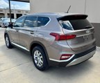 Used 2020 Hyundai Santa Fe SE image 2