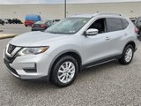 Used 2018 Nissan Rogue SV image 3