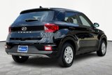 Certified 2022 Hyundai Venue SE image 2
