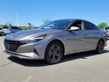 Used 2021 Hyundai Elantra SEL w/ Cargo Package image 5