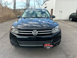 Used 2014 Volkswagen Touareg Sport image 2