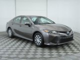 Used 2020 Toyota Camry LE image 3