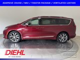Used 2017 Chrysler Pacifica Limited w/ UConnect Theater Package image 4
