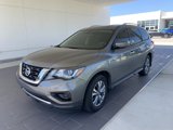 Used 2020 Nissan Pathfinder S image 2
