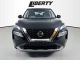 Used 2021 Nissan Rogue SV image 2
