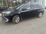 Used 2022 Toyota Sienna XLE image 2